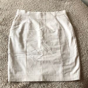 H&M white pencil skirt